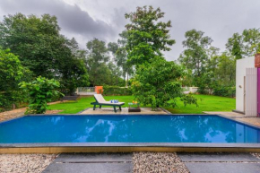 SaffronStays Amrapali - 3BD Farmstay with private pool in Nashik